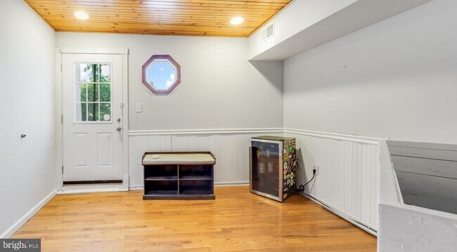 Building Photo - 920 S 16th St