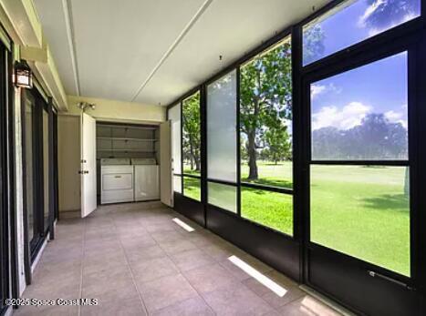 Building Photo - 2245 Golf Isle Dr