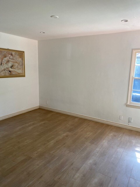 Building Photo - 2601 Castle Heights Pl