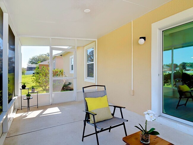 Building Photo - 221 W Fiesta Key Loop