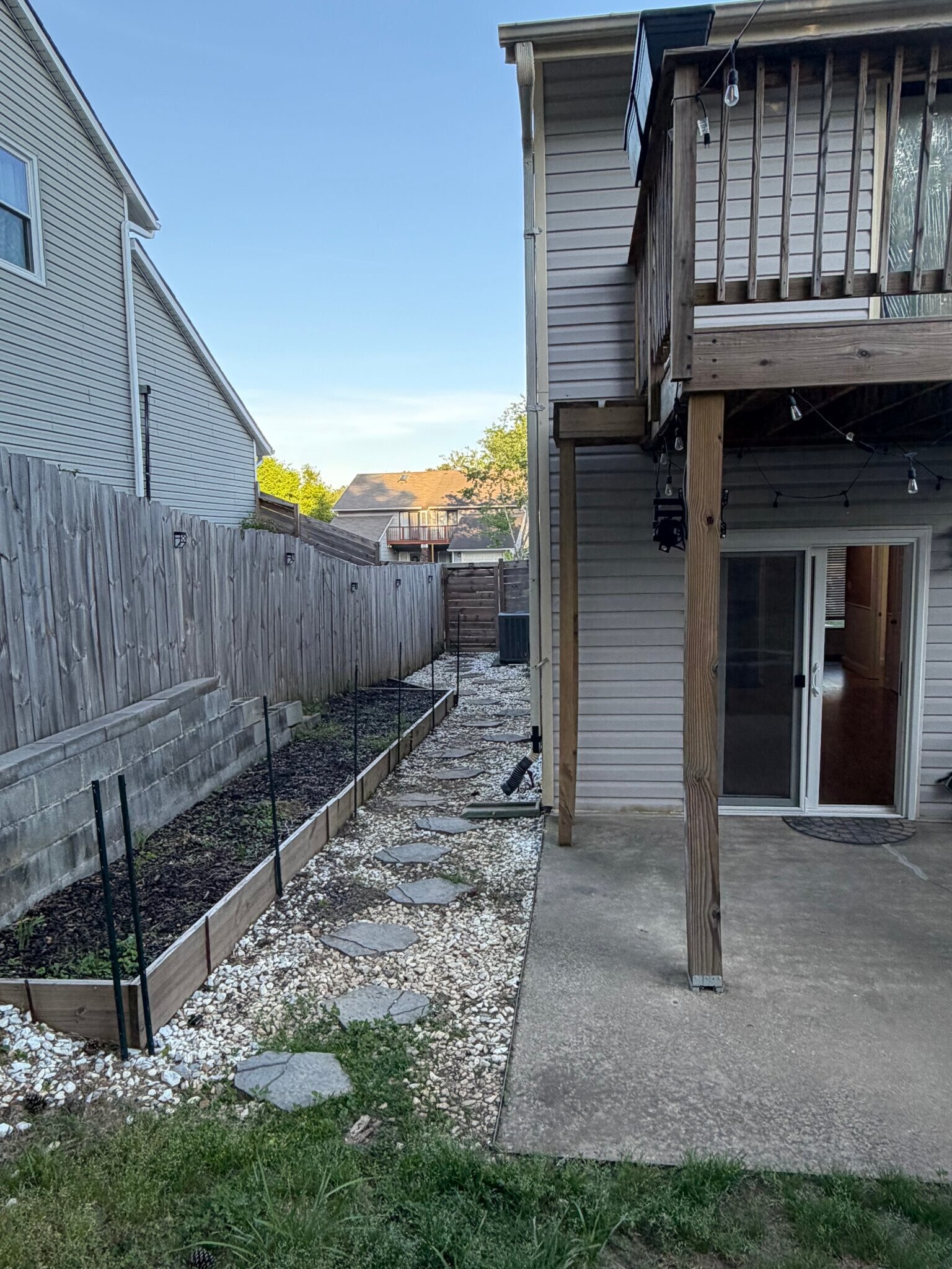 Building Photo - 3411 Cedarcrest Cir