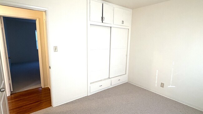 Building Photo - 3590 Cedar Ave