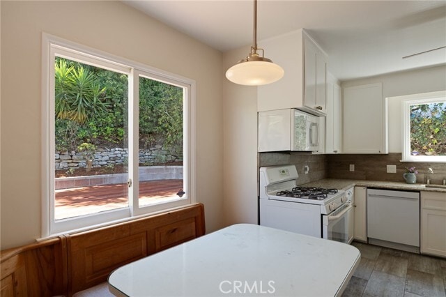 Building Photo - 424 Ave De Jose