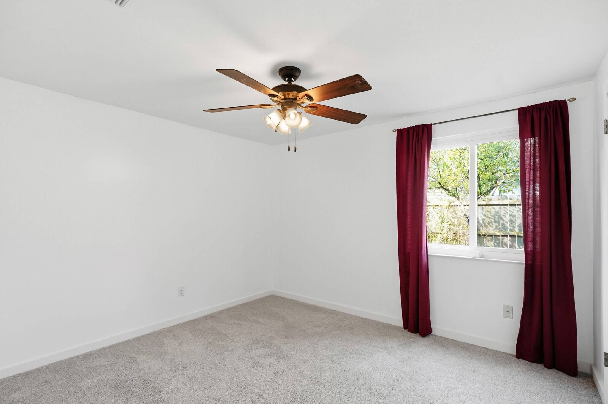 Building Photo - 11149 Losco Junction Dr S