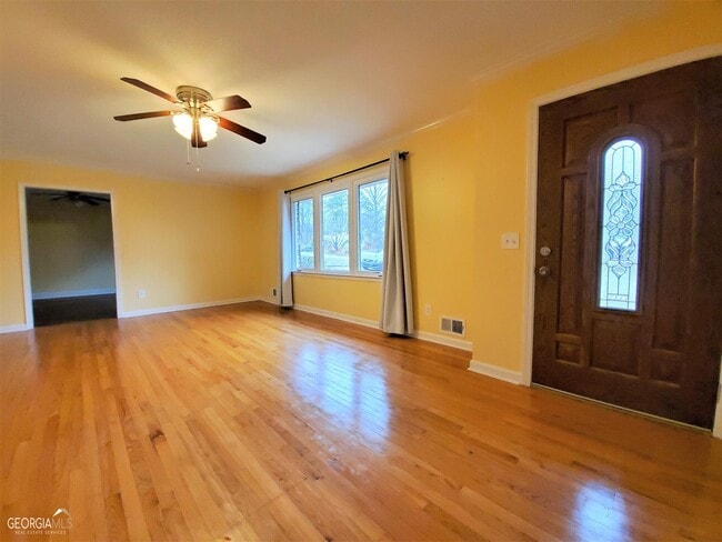 Building Photo - 48 Leigh St