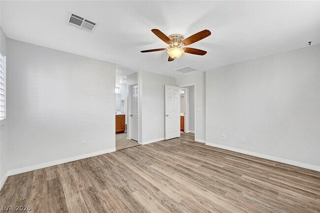 Building Photo - 514 Eresma St