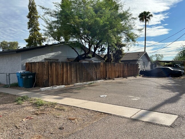 Building Photo - New Remodel