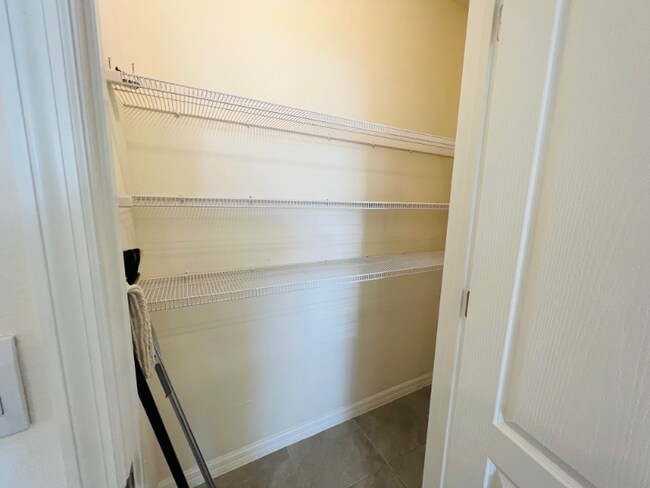 Building Photo - 1110 Star Ruby Ln