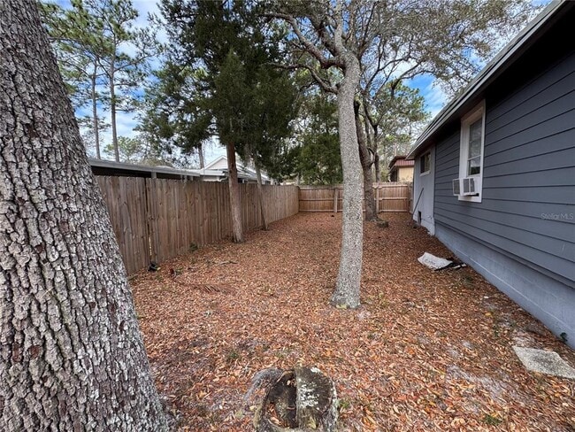 Building Photo - 603 W Club Blvd