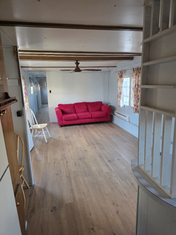 Building Photo - 10 8th Ave