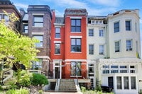 Building Photo - 1952 Calvert St NW