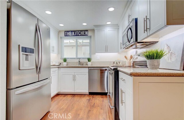 Building Photo - 2405 Via Mariposa W