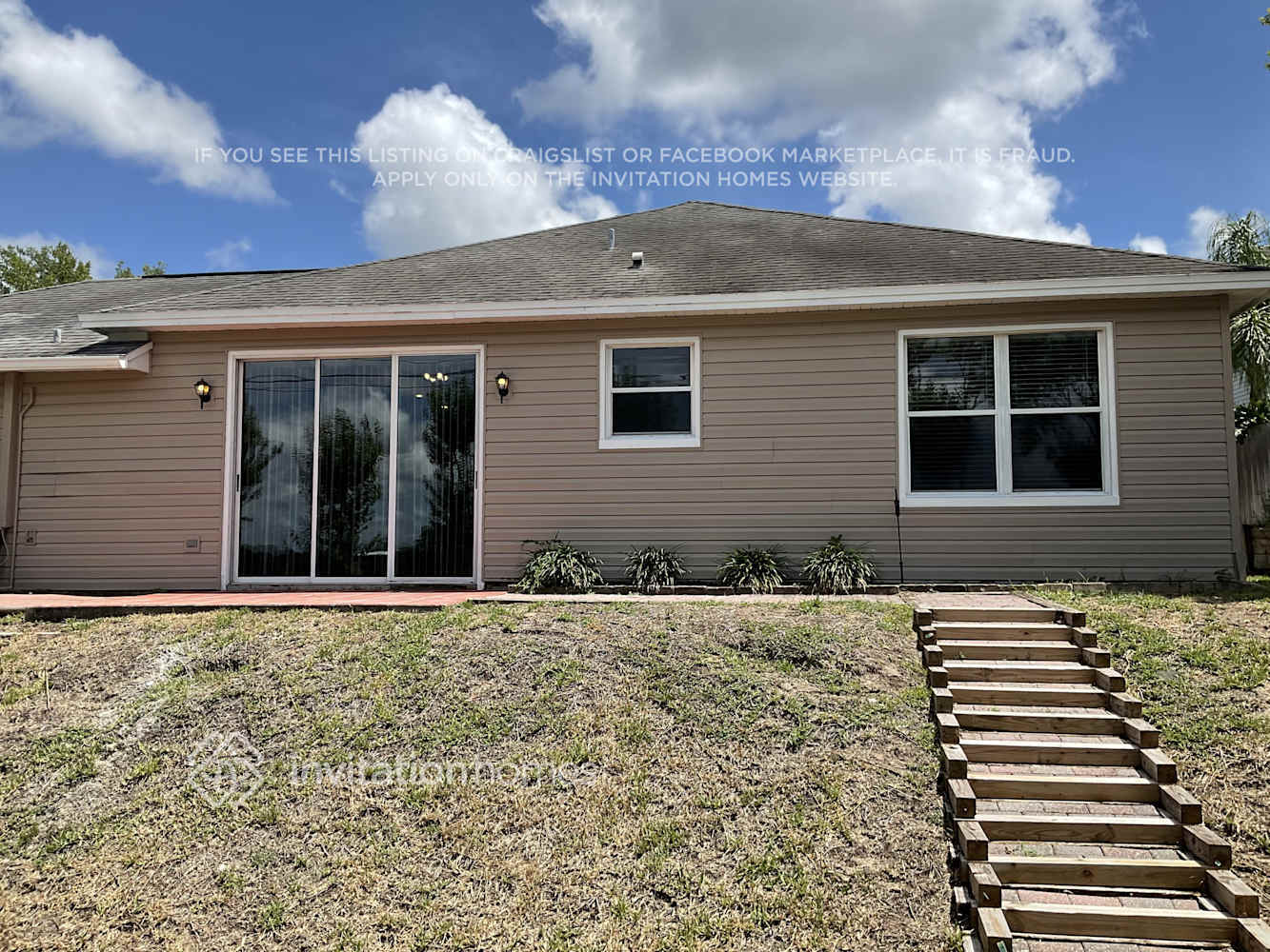 Building Photo - 1895 Lexington Pl