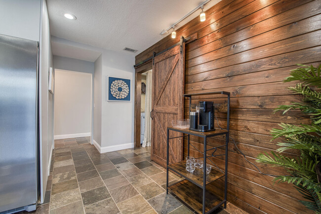 Building Photo - 130 Ocean Breeze