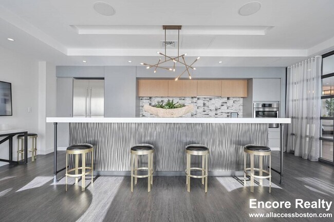 Building Photo - 425 Massachusetts Ave