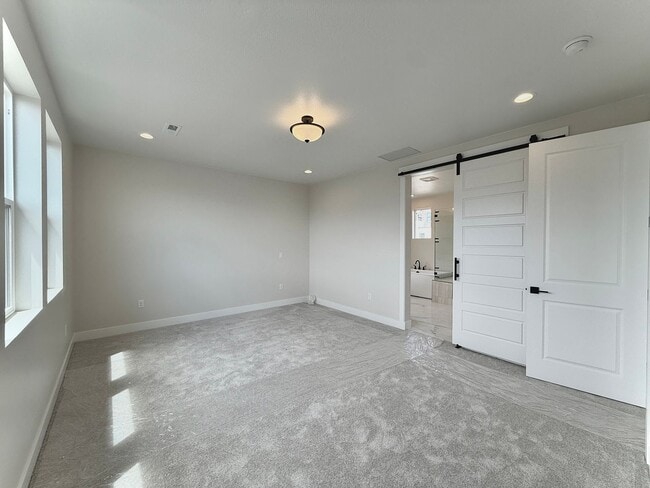 Building Photo - 2179 N Paradise Flt Ln