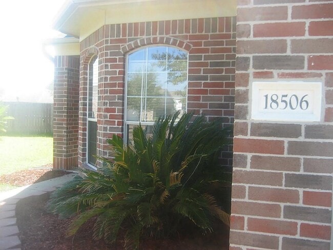 Building Photo - 18506 Carousel Creek Ct
