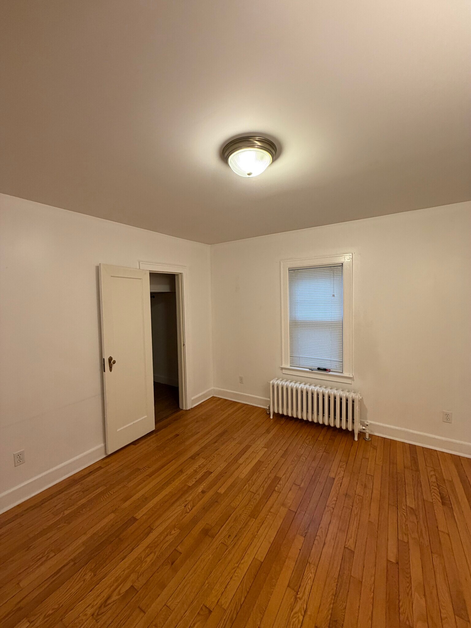 Building Photo - 860 Migeon Ave