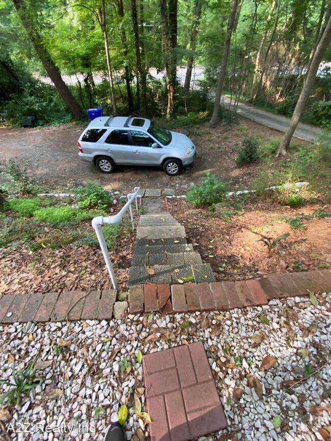 Building Photo - 2 br, 1 bath House - 737 Raleigh Road