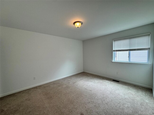 Building Photo - 278 Springview St