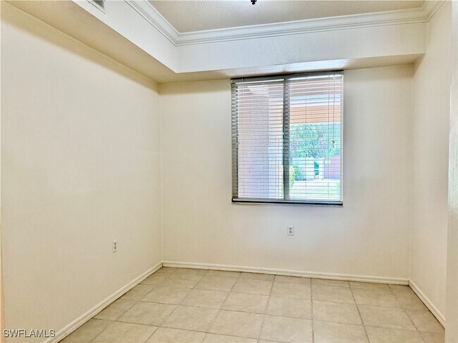 Building Photo - 8450 Kingbird Loop
