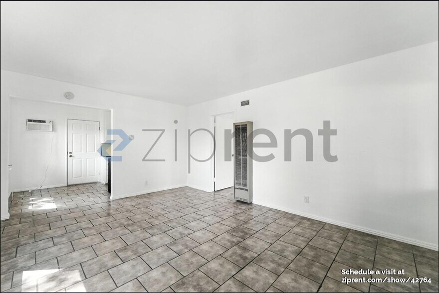 Building Photo - 139 W 18th St