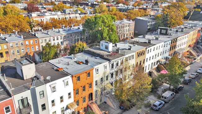 Building Photo - 225 Macon St