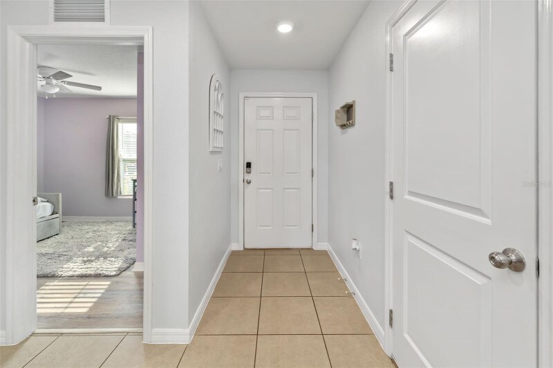 Building Photo - 12212 High Rock Wy