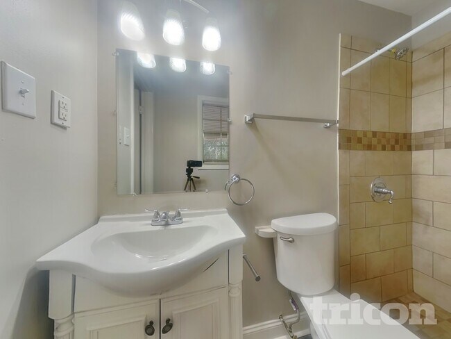 Building Photo - 1382 Peggy Ln NW