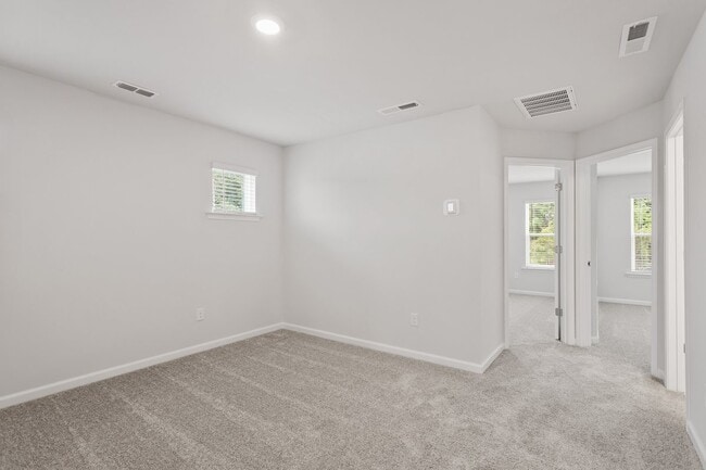 Building Photo - 6023 Enclosure Way