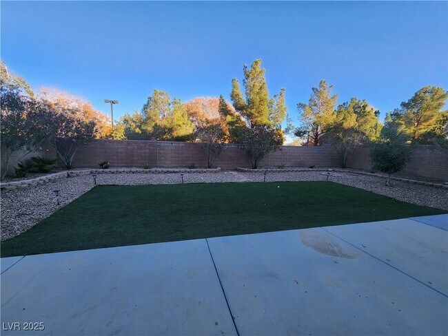 Building Photo - 7426 Matilda St