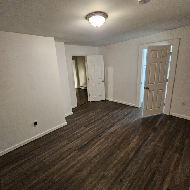 Front Bedroom 2nd Level Entrance - 915 Saint Marys Ave