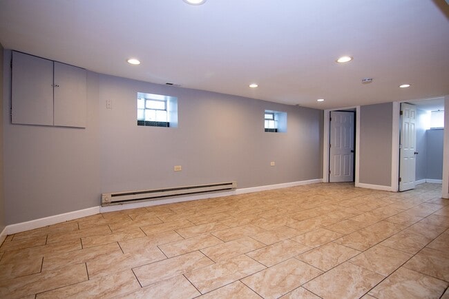 Building Photo - 211 S Campbell Ave