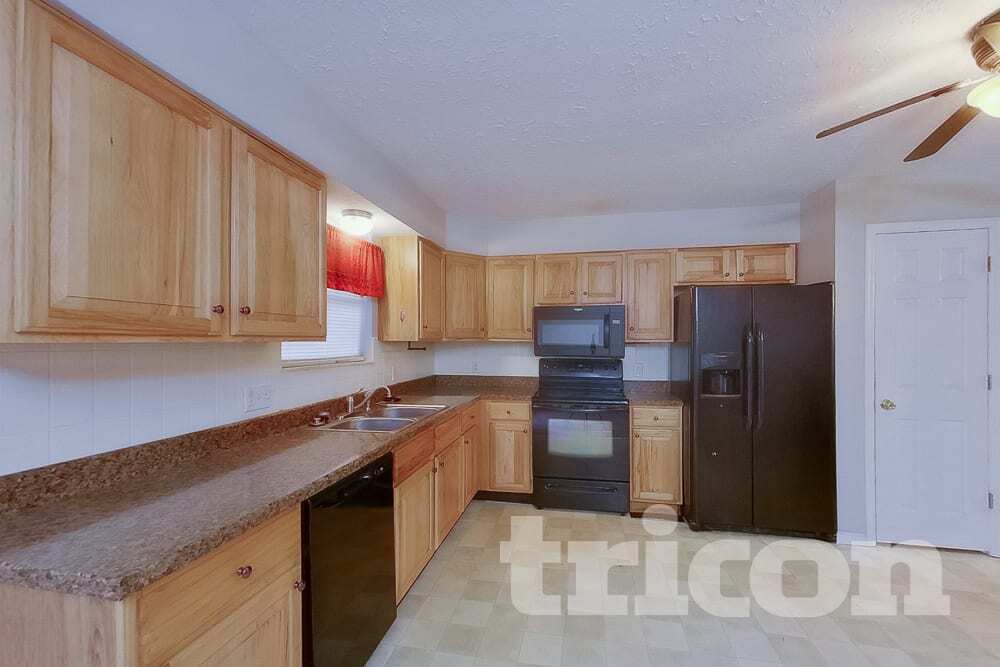 Building Photo - 1563 Park Ridge Ln