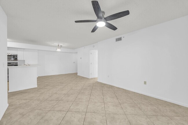 Building Photo - 242 Village Blvd