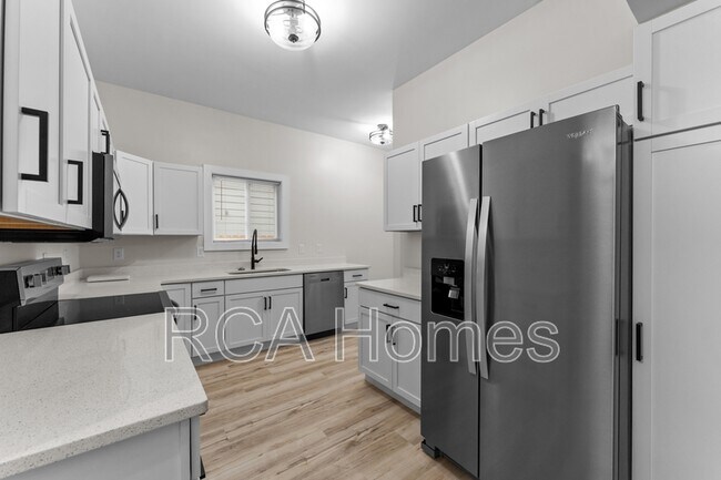 Building Photo - 37 N Walcott St