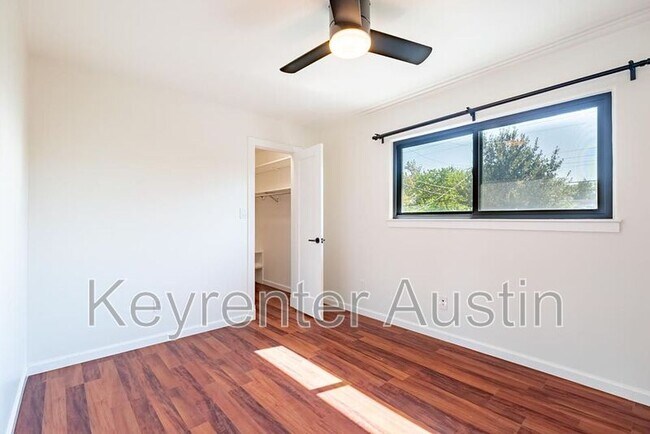 Building Photo - 7501 Daugherty St