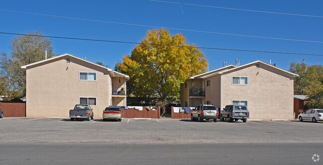 Primary Photo - Towne Center Apartments