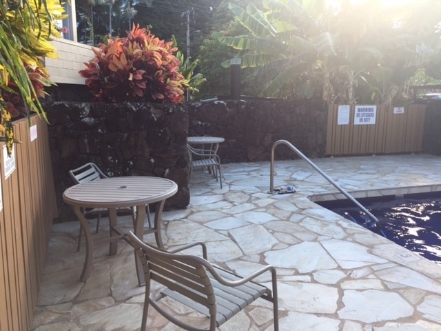 Building Photo - $1,550 Low rise Studio with all utilities included at Punahou Gardens in Makiki