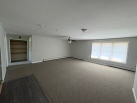 Building Photo - 89 Kinney Dr