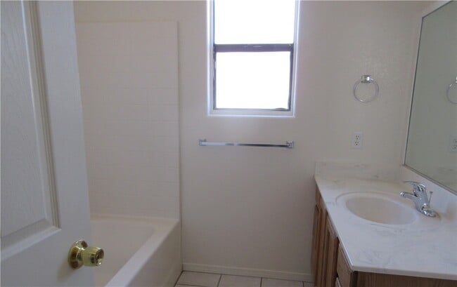 Building Photo - 2721 Colorado Ave