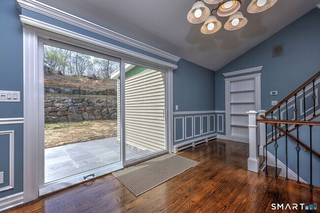 Building Photo - 31 Shawnee Rd