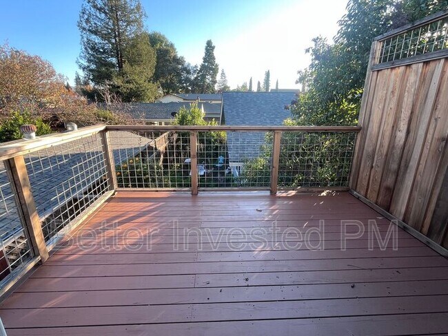 Building Photo - 752 Beaver St