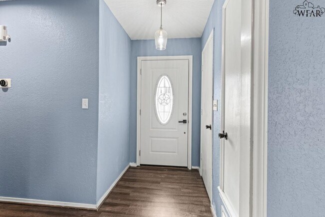 Building Photo - 1 McNabb Cir