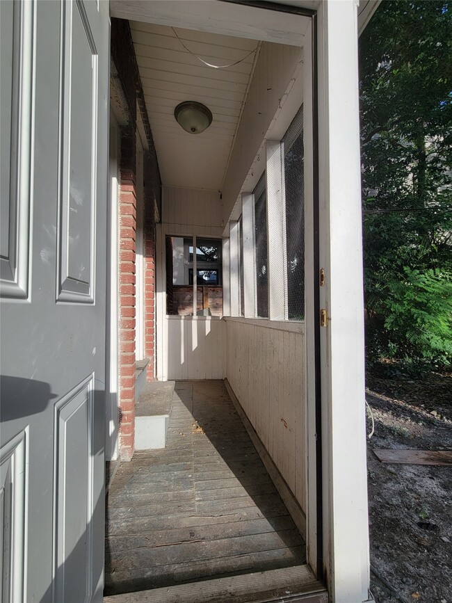 Building Photo - 1238 Peden St