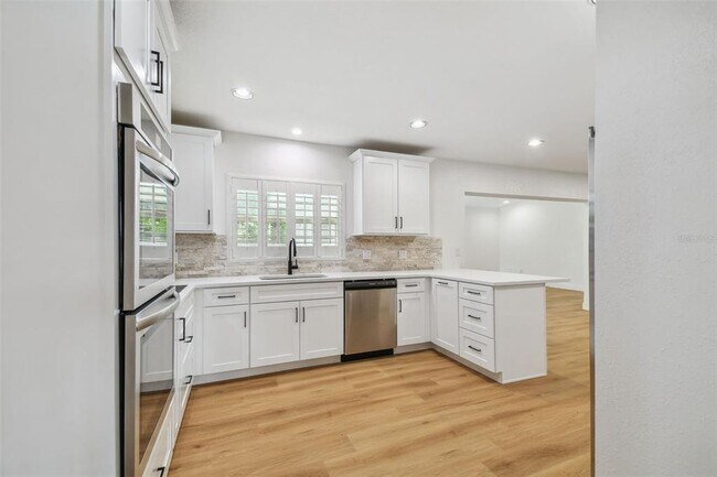 Building Photo - 4802 W Longfellow Ave