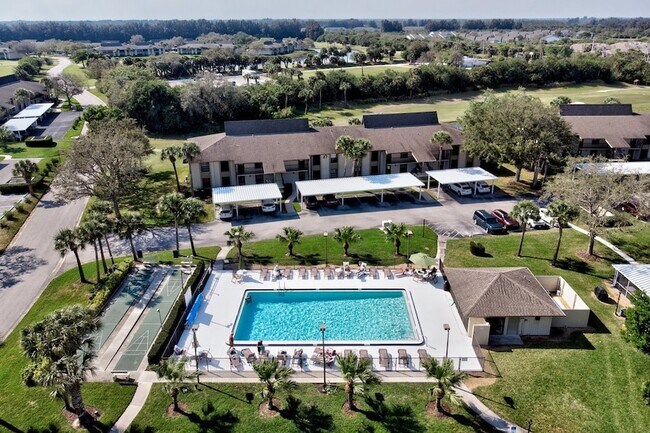 Building Photo - 33 Plantation Dr