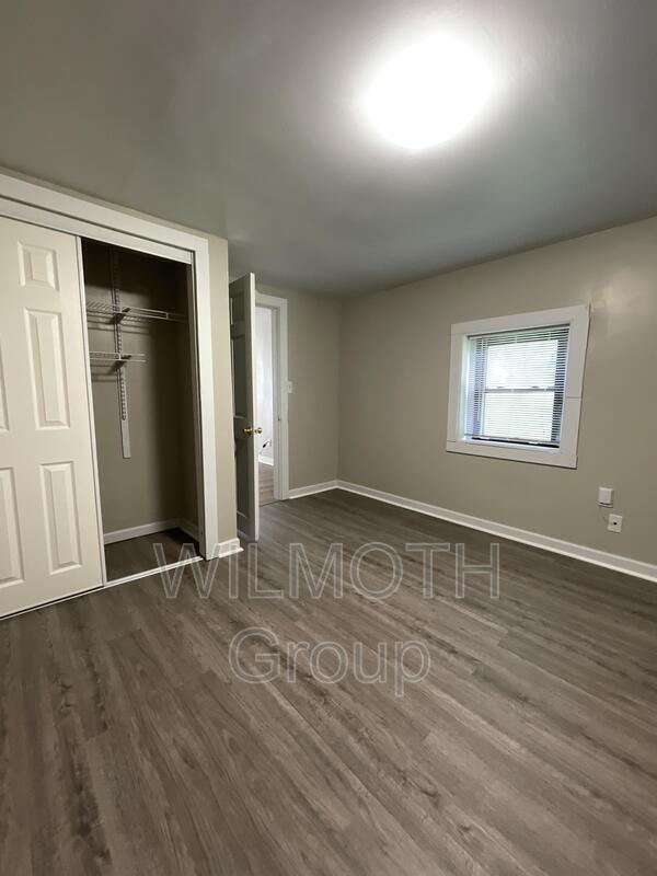 Building Photo - 1870 US Hwy 136