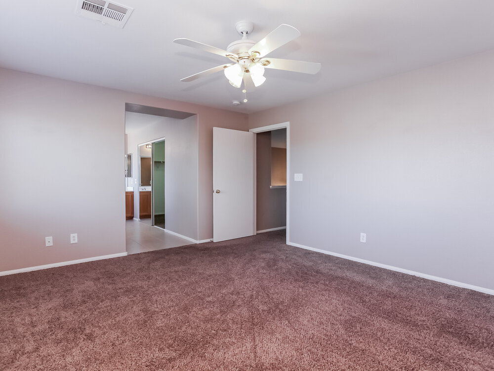 Building Photo - 8800 Happy Pines Ave