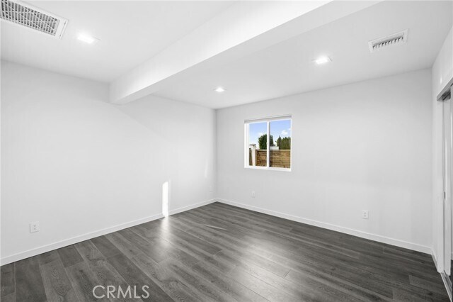 Building Photo - 915 Cornell Dr